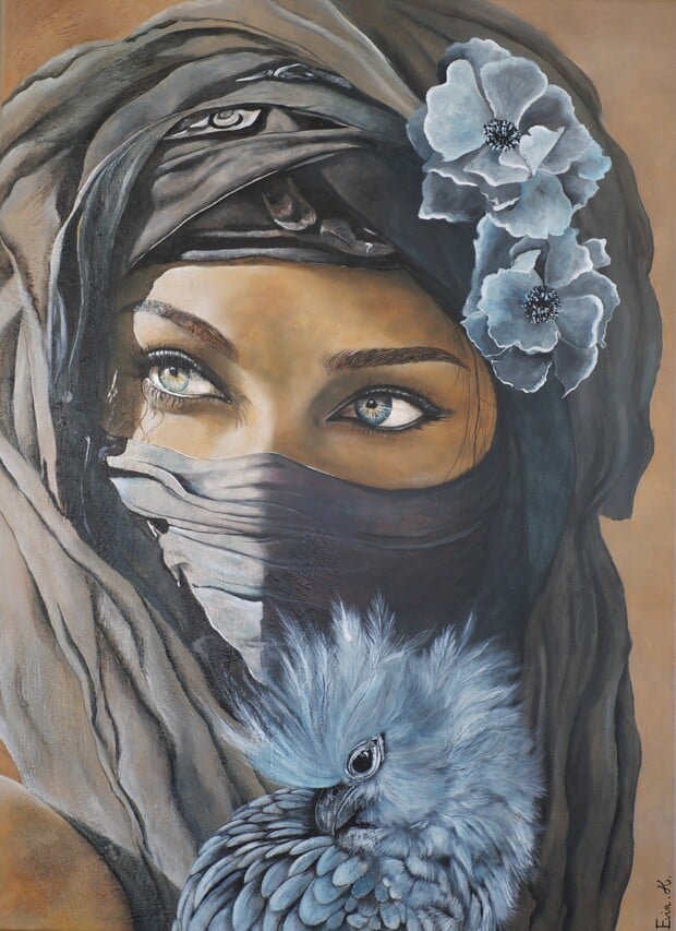 portrait femme voile fleurs et oiseau